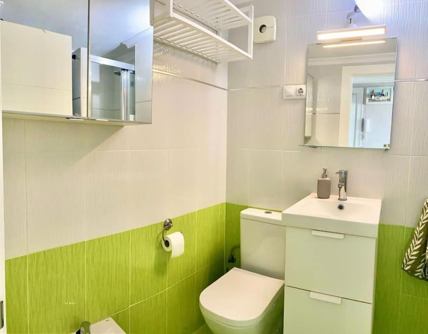 Apartamento Linda Apartment Торемолинос Екстериор снимка
